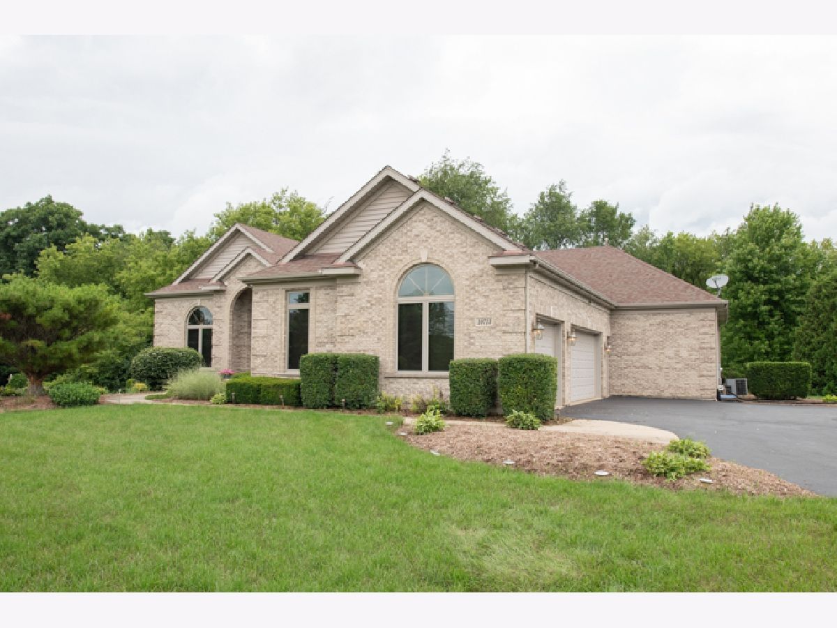 Homes Sold The Preserve Spring Grove Illinois, 10713 Red Hawk