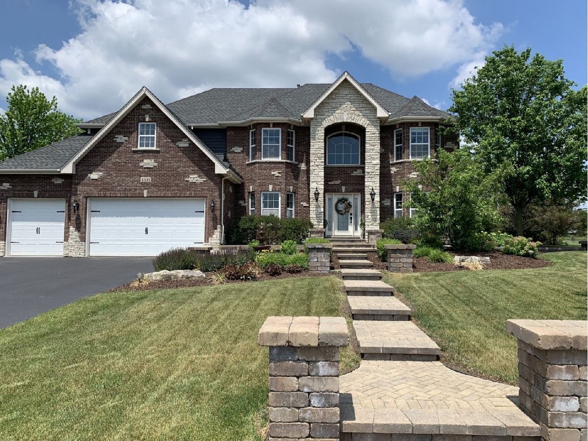 Homes Sold Henneberry Woods Oswego Illinois, 4695 Waa-kee-sha