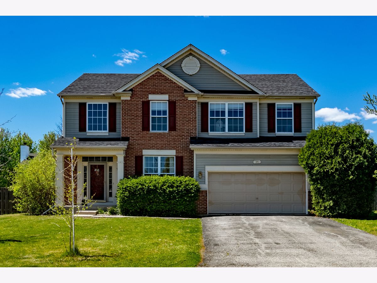Homes & Townhomes & Condos Rented Country Place Lindenhurst Illinois, 340 Tanager