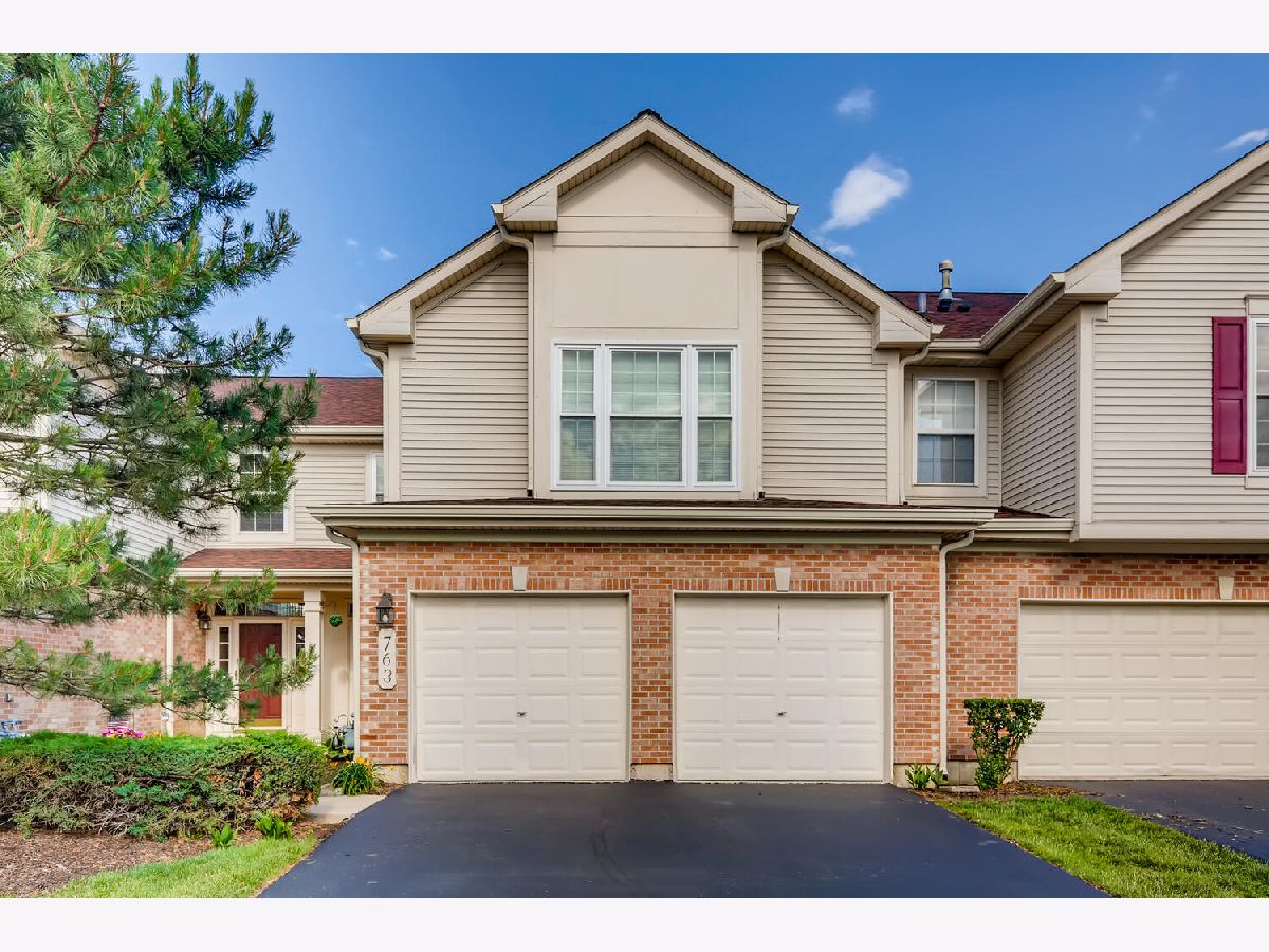 Townhomes Sold Brookstone Schaumburg Illinois, 763 Stonewall
