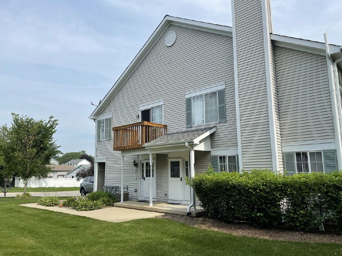 Townhomes & Condos Sold Carriage Homes Of Concord South Elgin Illinois, 271 Collins