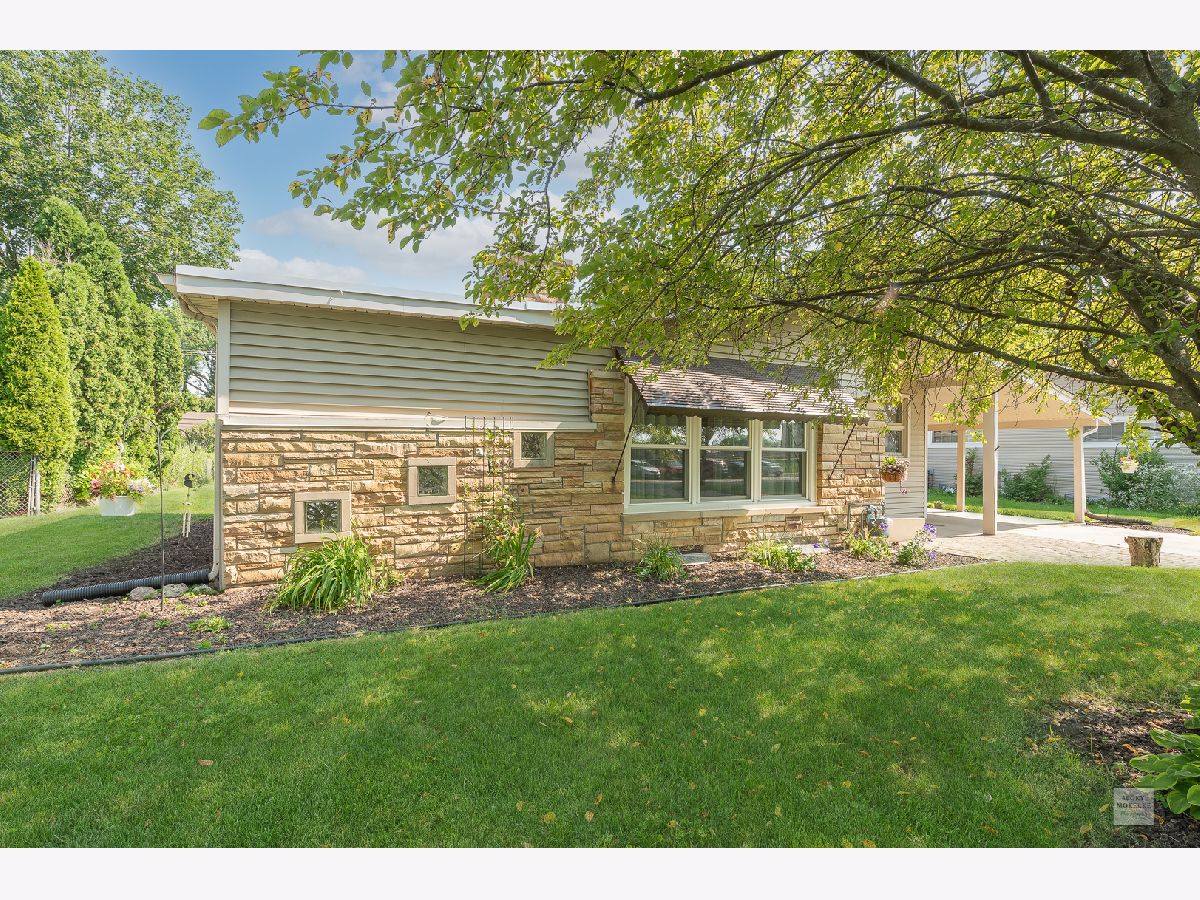 Homes Sold Blackhawk Park Aurora Illinois, 1335 Plum