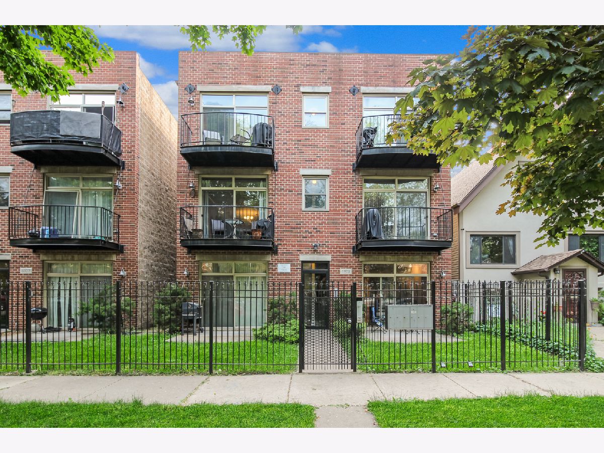 Homes & Condominiums Sold Jackson Park Highlands Chicago Illinois, 6918 Cregier