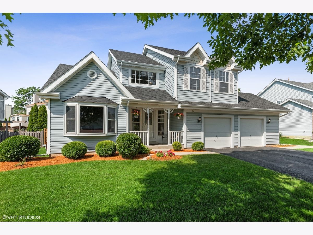 Homes Sold Little Creek Farm Streamwood Illinois, 51 White Fence