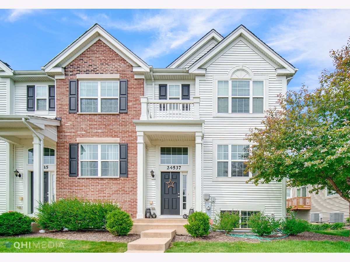 Patriot Square Plainfield IL, Townhomes For Sale & For Rent Sadie