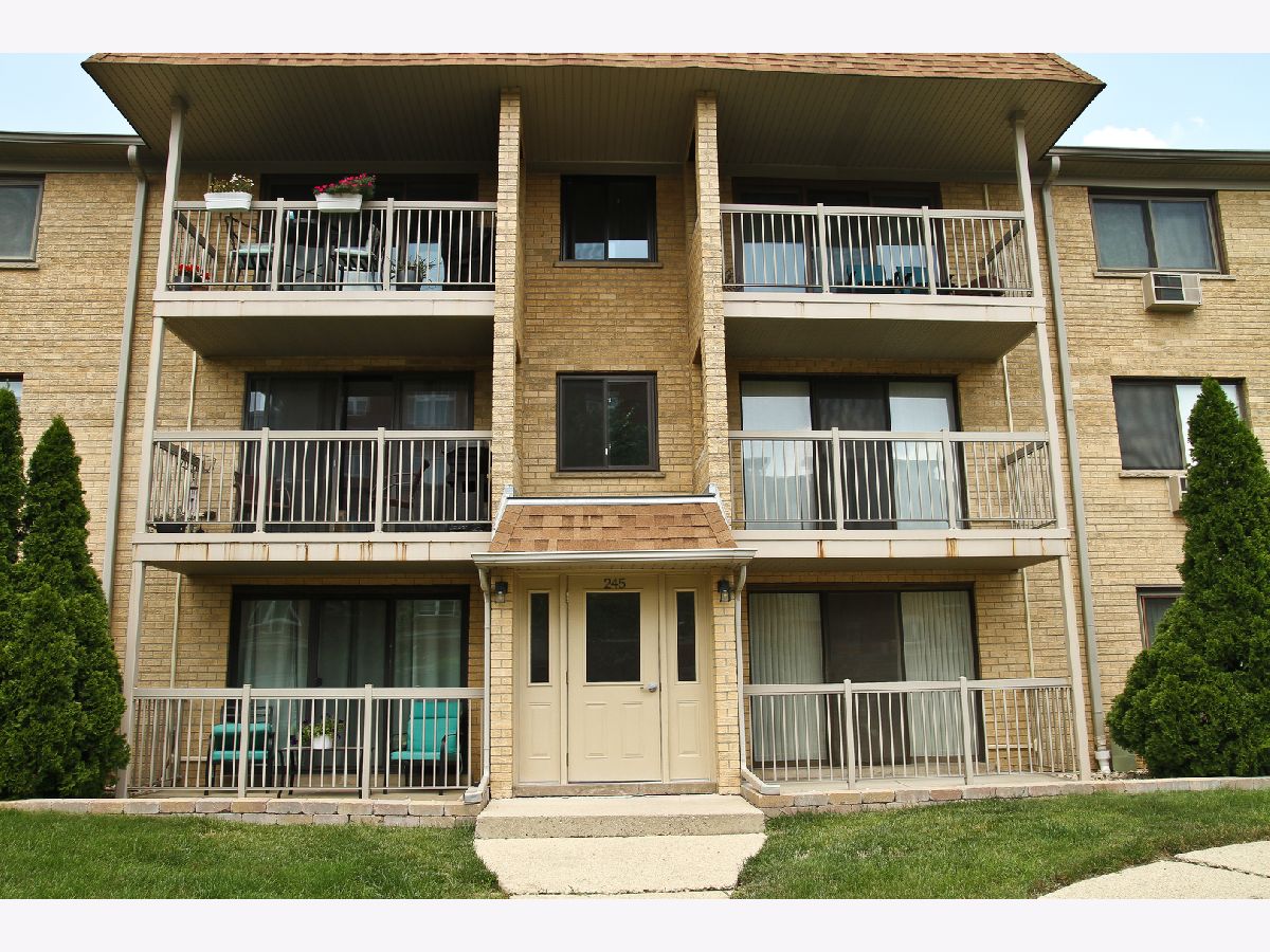 Condominiums Sold Smith Street Condos Palatine Illinois, 245 Smith