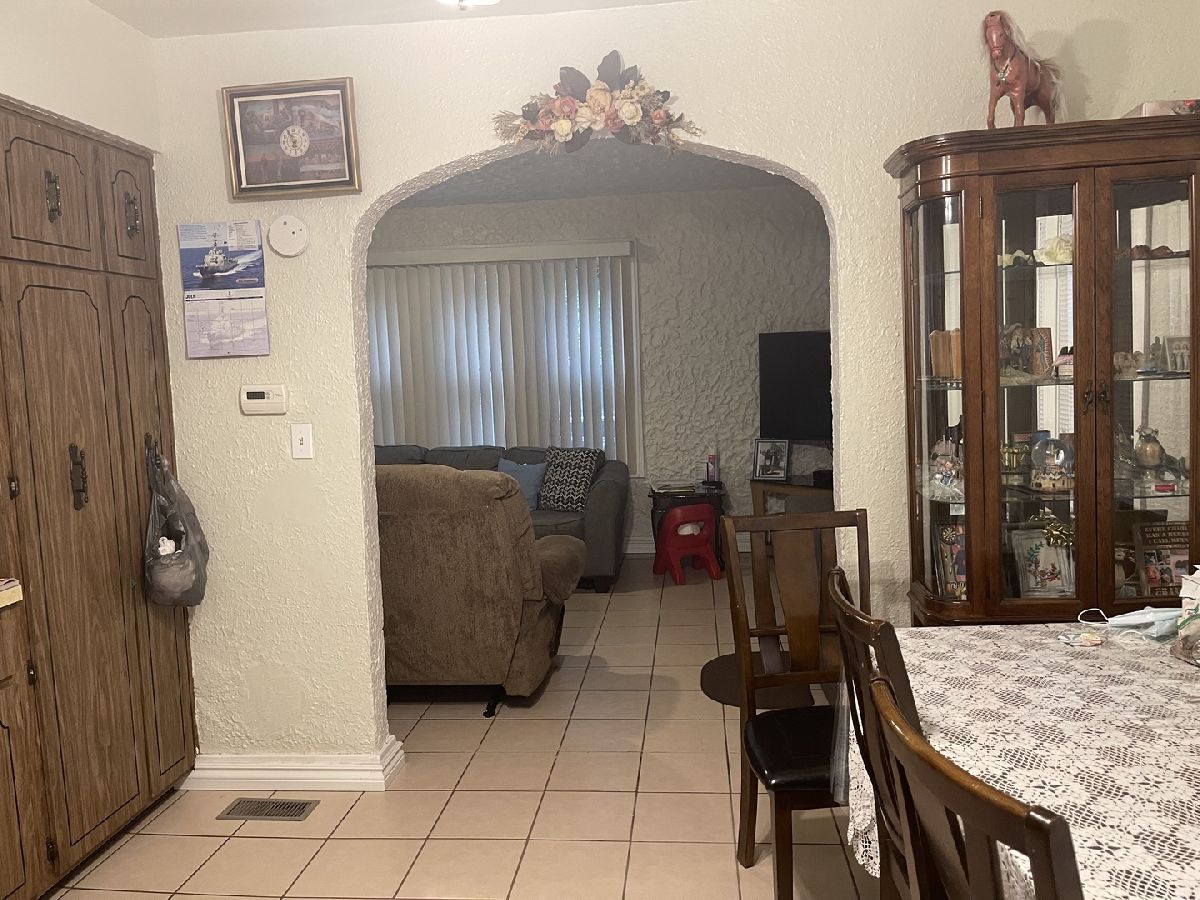 Homes Sold Sheridan Terrace Waukegan Illinois, 208 Keith