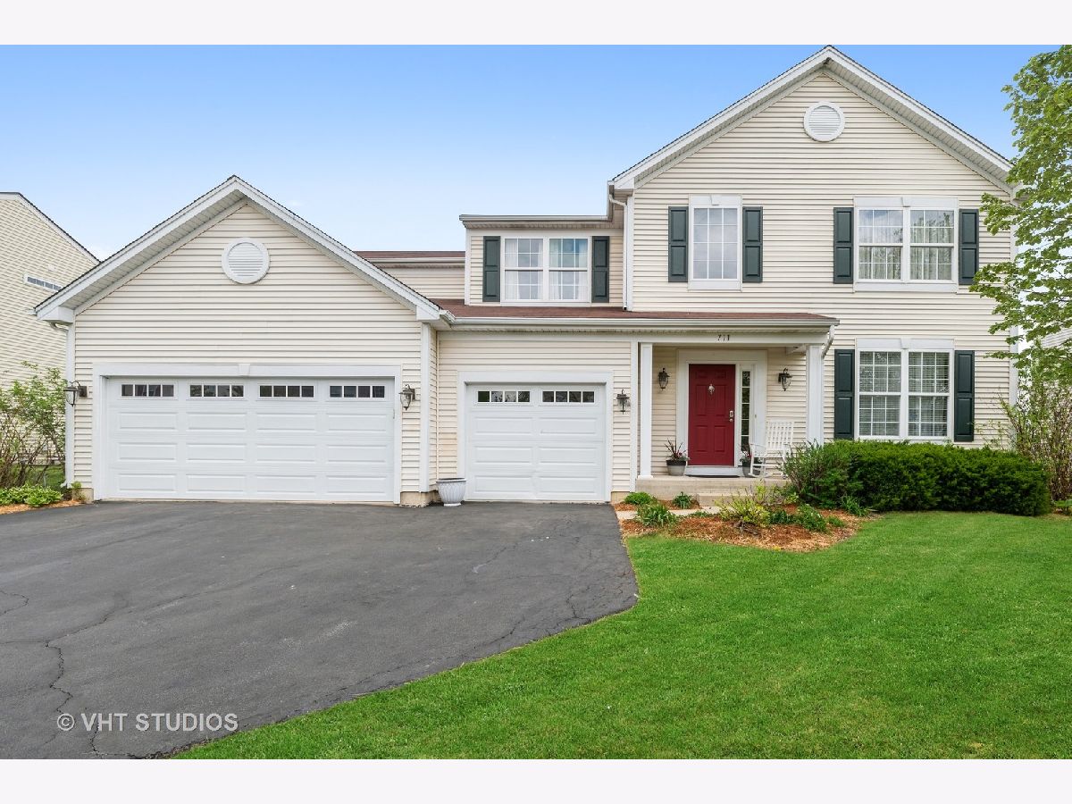 Homes Sold Silver Leaf Glen Round Lake Illinois, 711 Silver Leaf