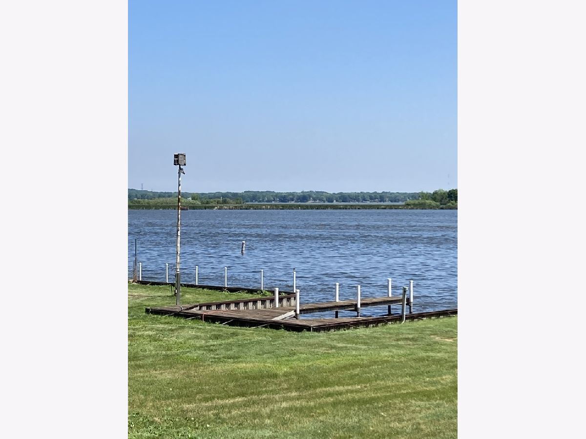 Homes Sold J L Shaws Spring Grove Illinois, 27657 Lake Shore