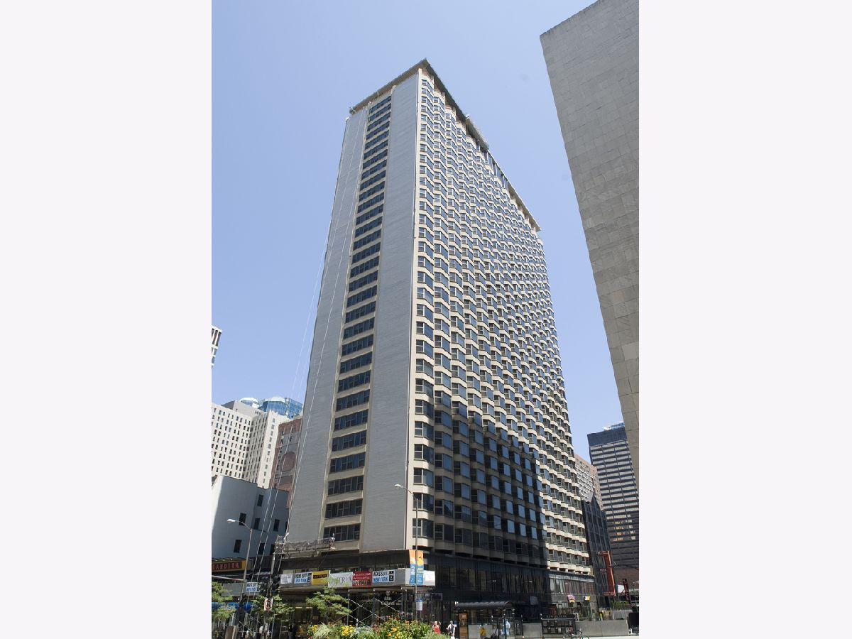 Condominiums Sold Michigan Terrace Chicago Illinois, 535 Michigan