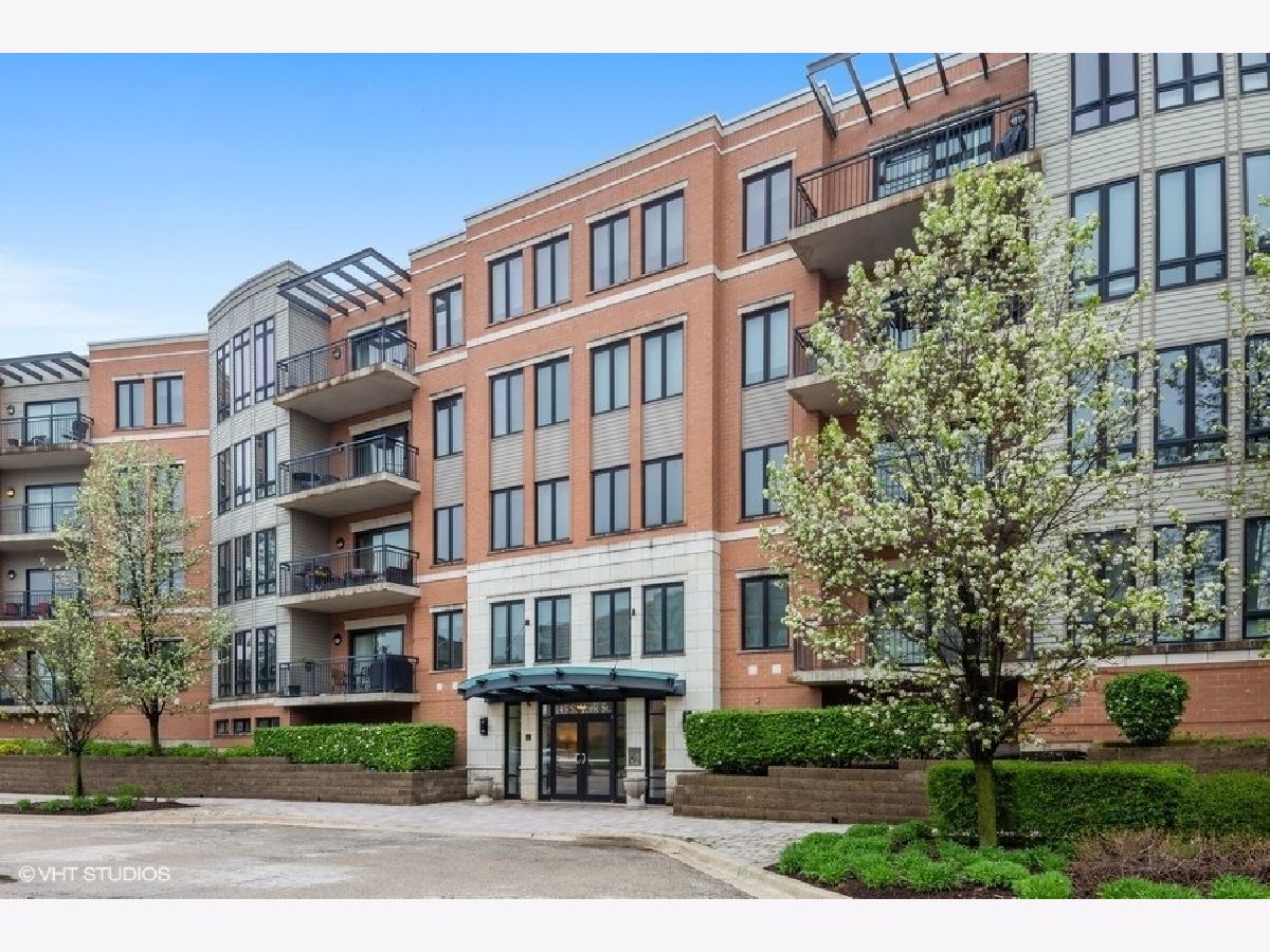 Condominiums Sold Crescent Court Elmhurst Illinois, 145 York