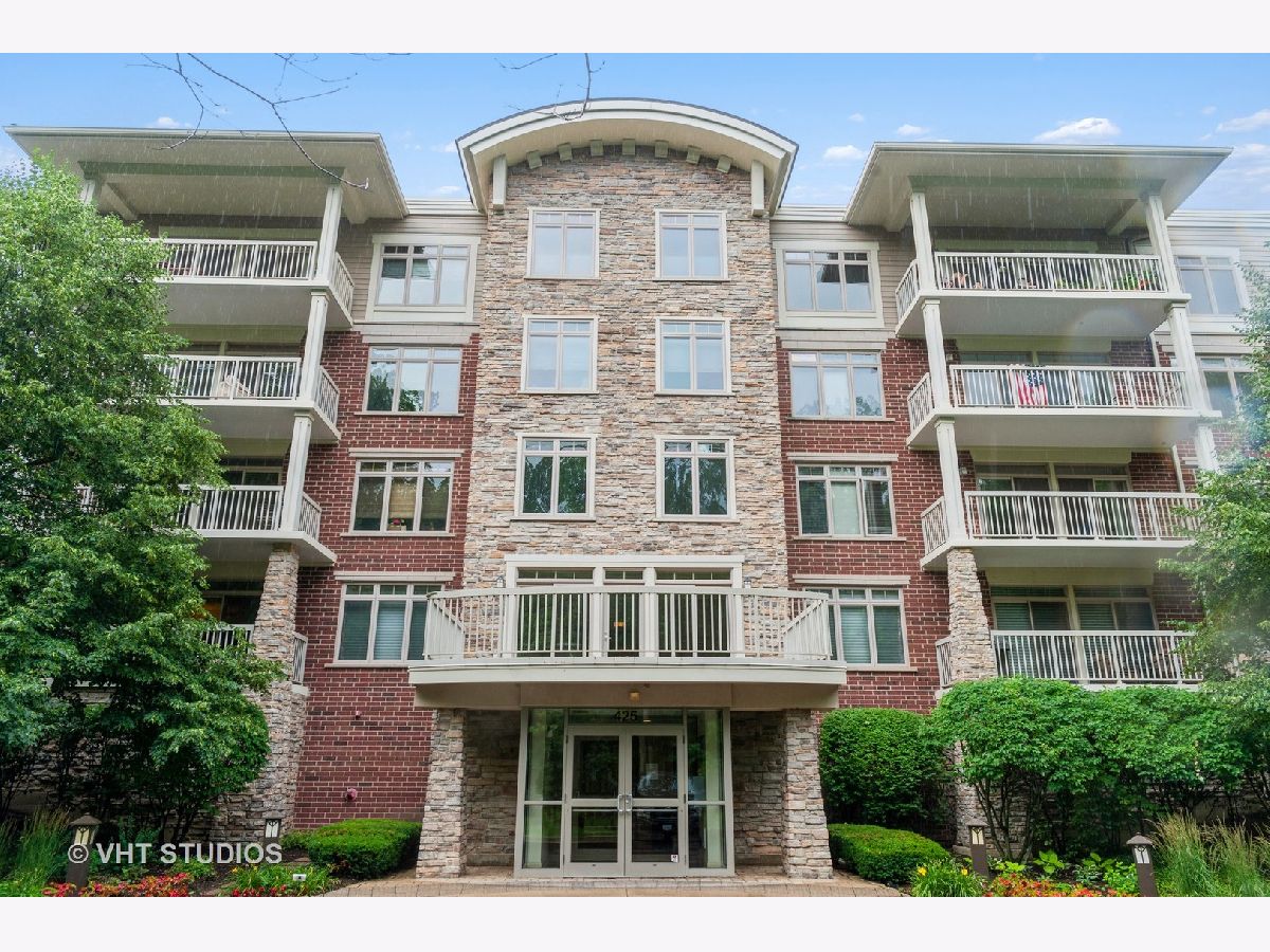 Condominiums Sold Rivers Edge Vernon Hills Illinois, 425 Benjamin