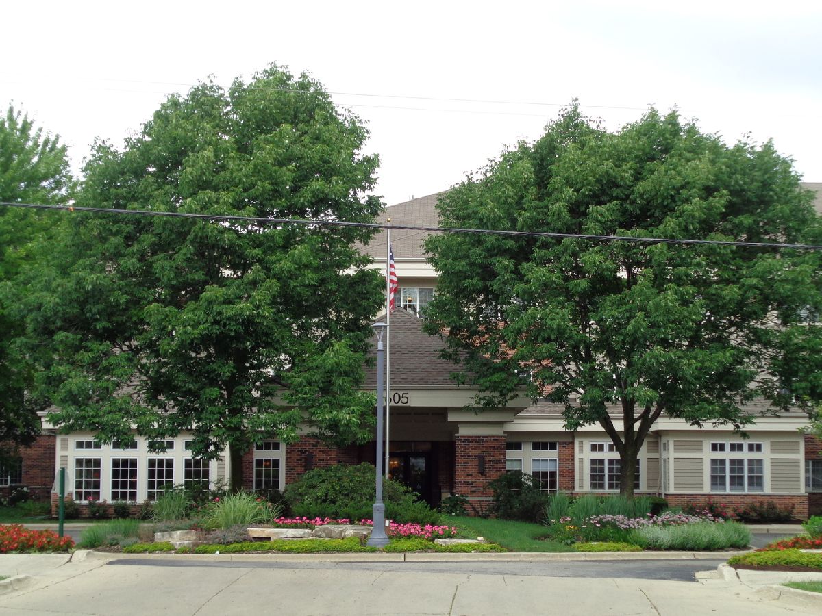 Condominiums Rented Village Green Of East Dundee East Dundee Illinois, 605 Barrington