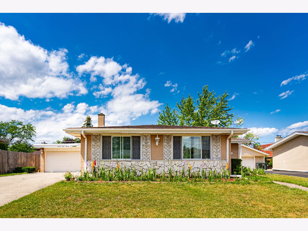 Homes Sold Robbins Meadow Lane Morton Grove Illinois, 7826 Davis