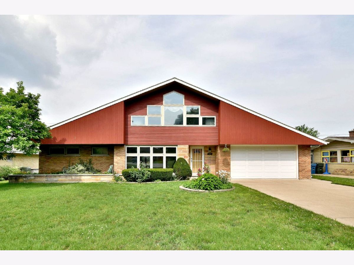  Sold Norwood Park Illinois, 5628 Redwood