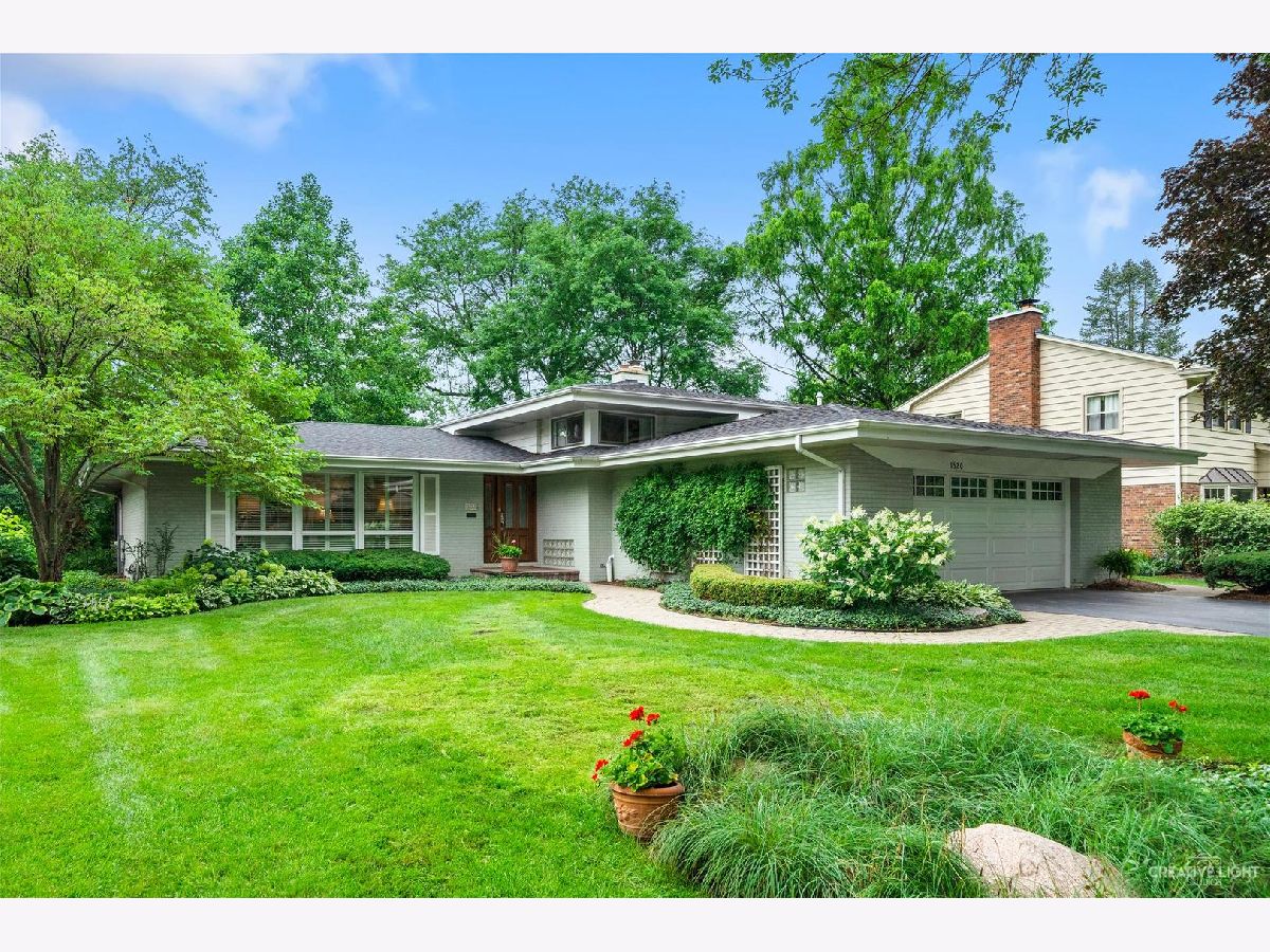Homes Sold Fairway Estates Wheaton Illinois, 1520 Gamon