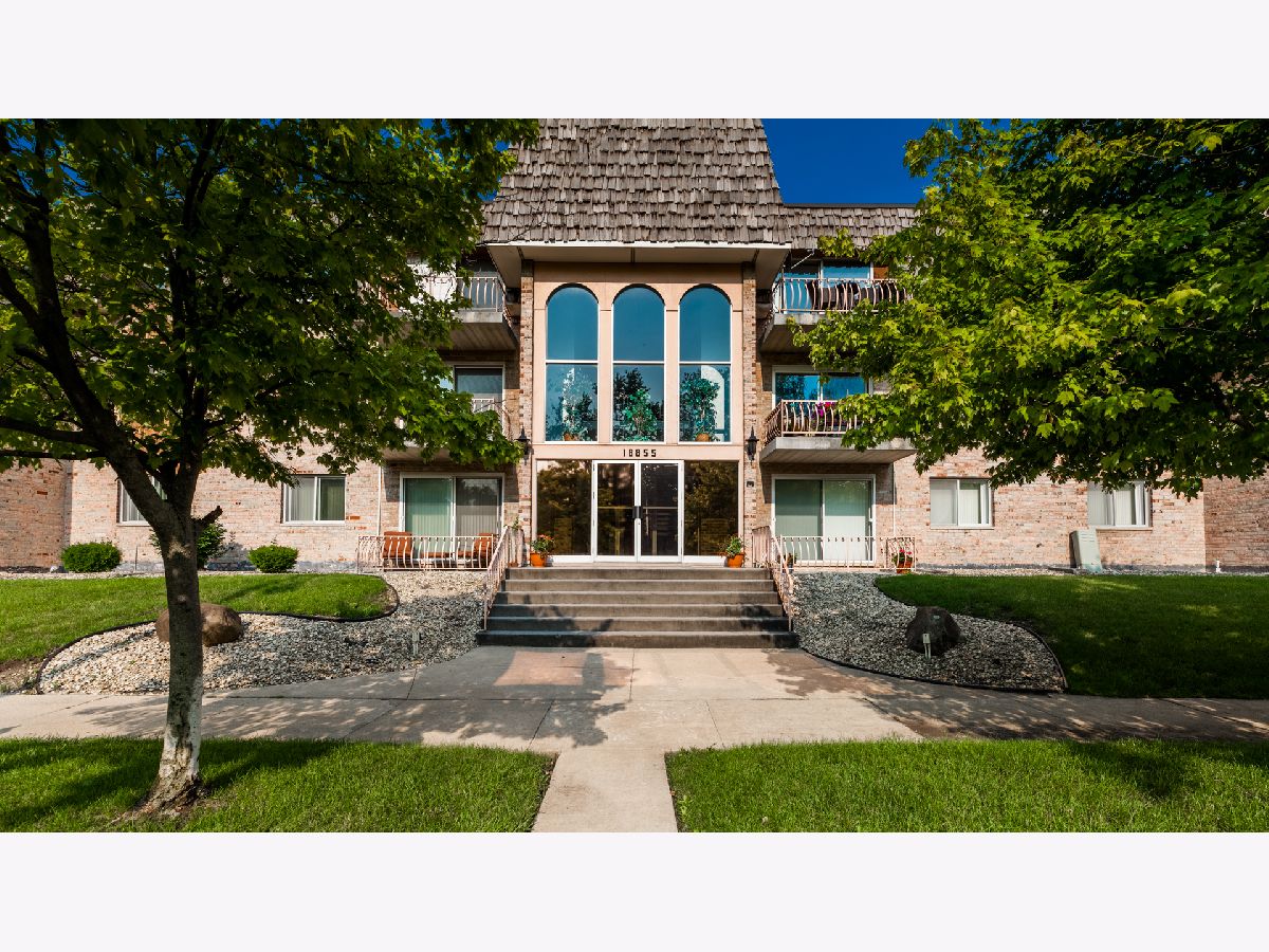 Condominiums & Homes Sold Lansing Manor Lansing Illinois, 18855 Burnham