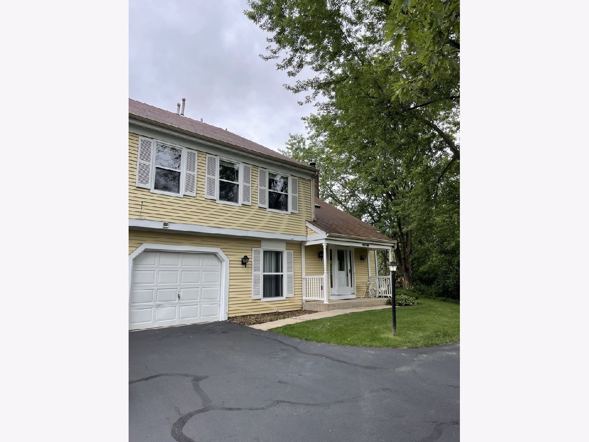 Townhomes & Condos & Homes Rented Woodcreek Huntley Illinois, 11749 Woodcreek