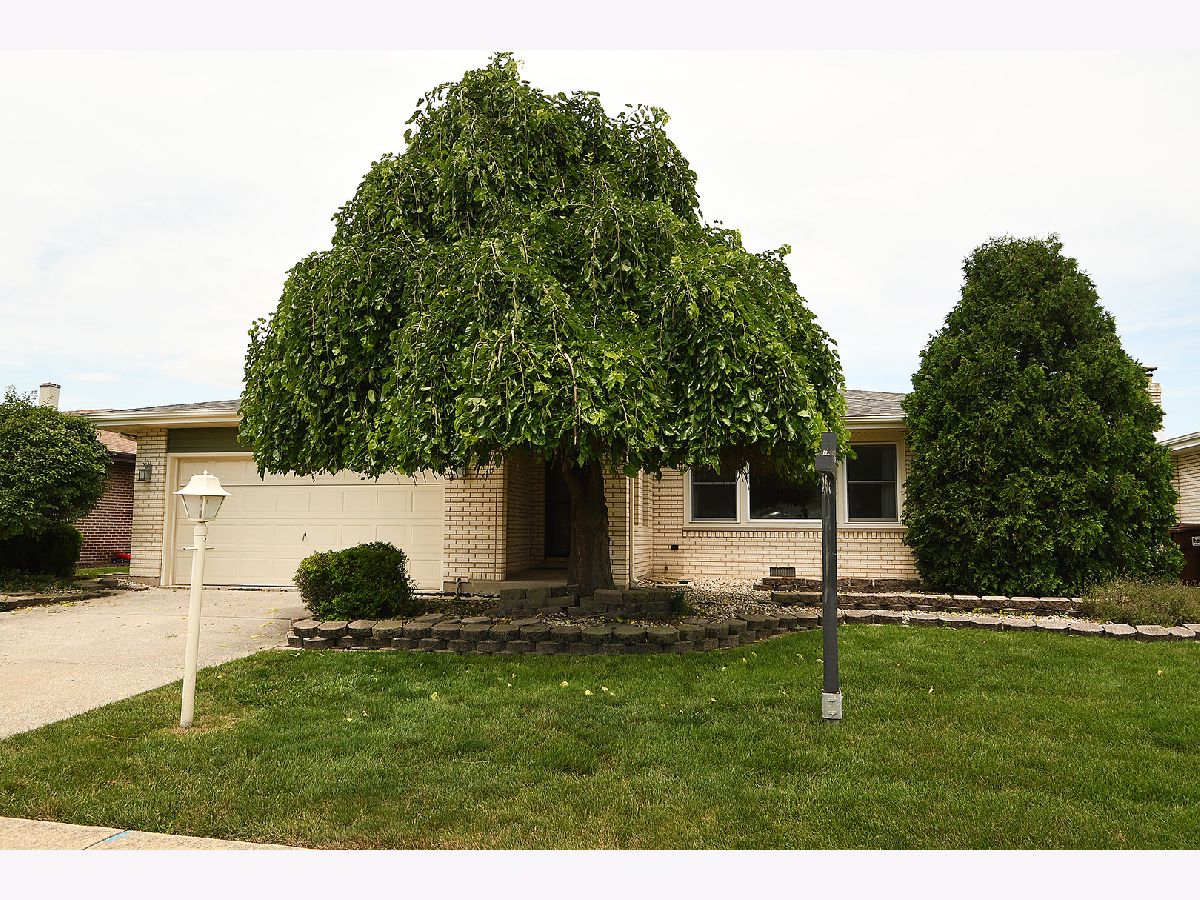 Homes Sold Forest Towers Oak Forest Illinois, 6528 157th