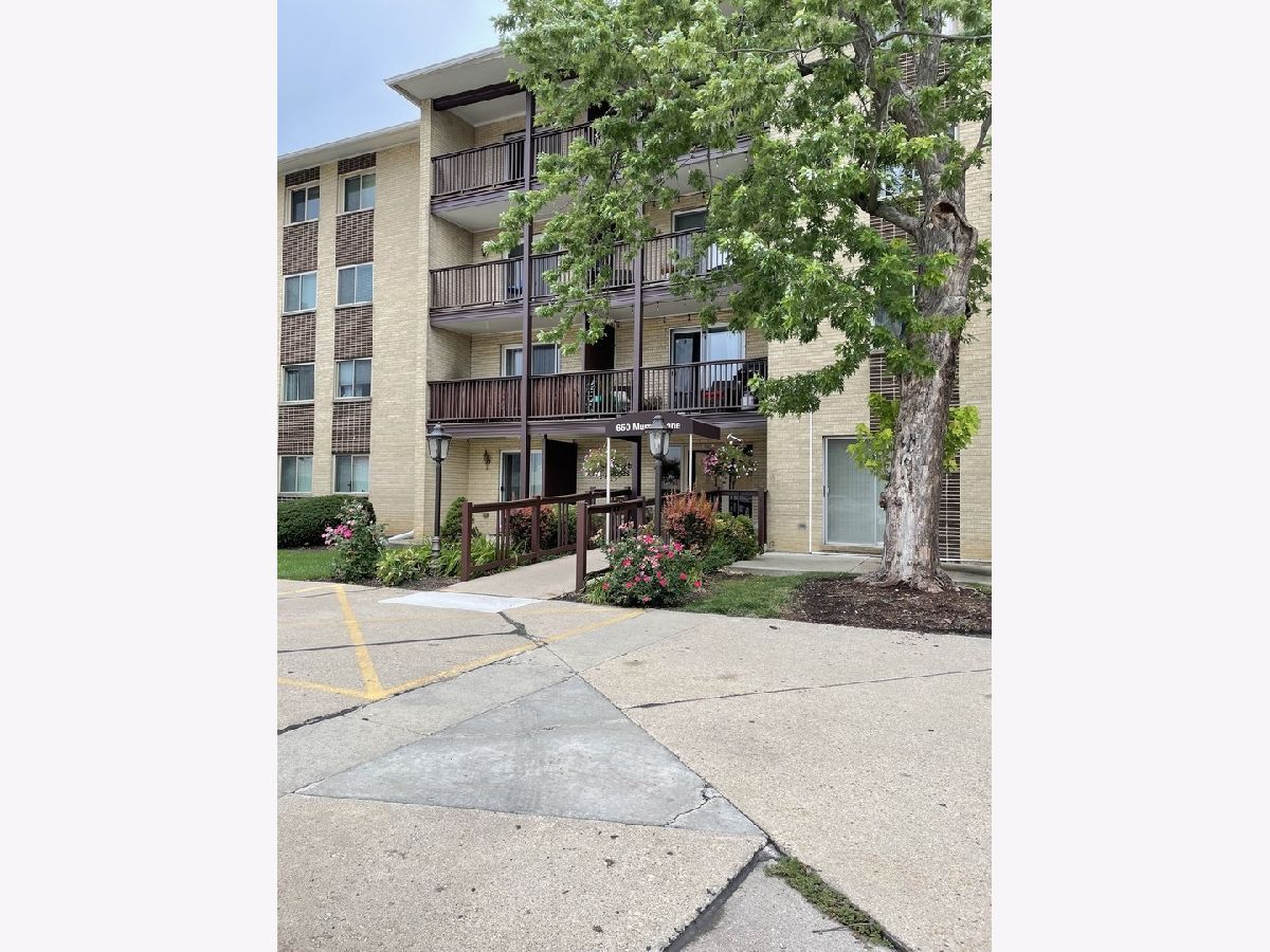 Condominiums Rented Country Acres Des Plaines Illinois, 650 Murray