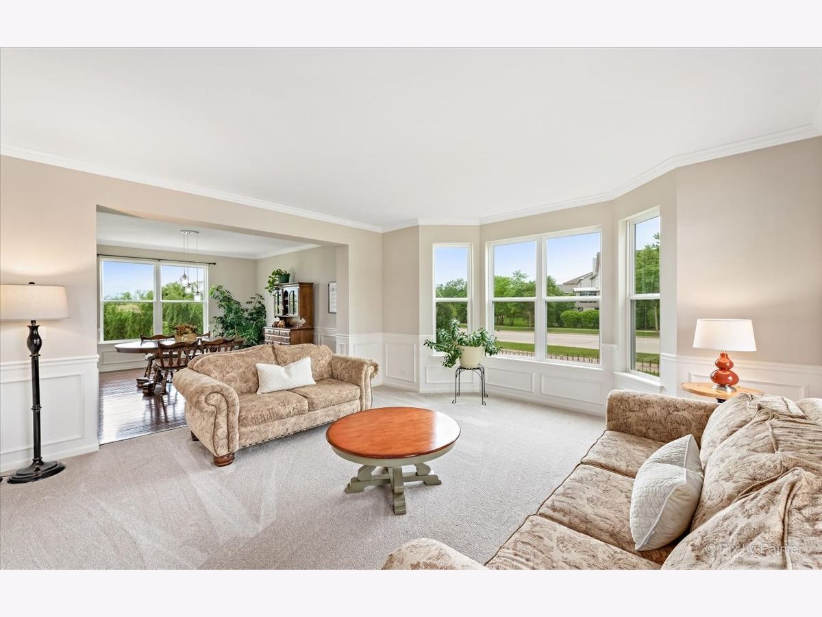 Homes Sold Cheswick Place Lake In The Hills Illinois, 4290 Gladstone