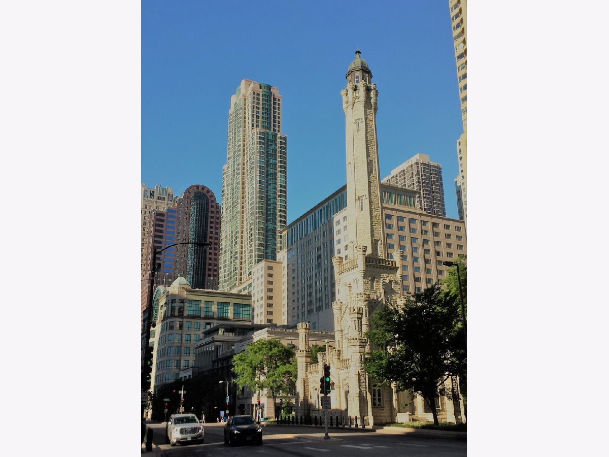Condominiums Sold Chicago Place Chicago Illinois, 100 Huron