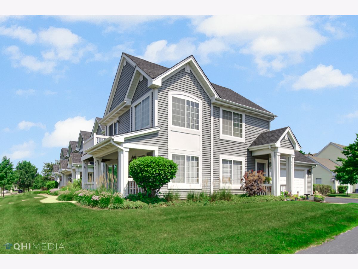 Townhomes Sold Lincoln Station Oswego Illinois, 643 Lincoln Station