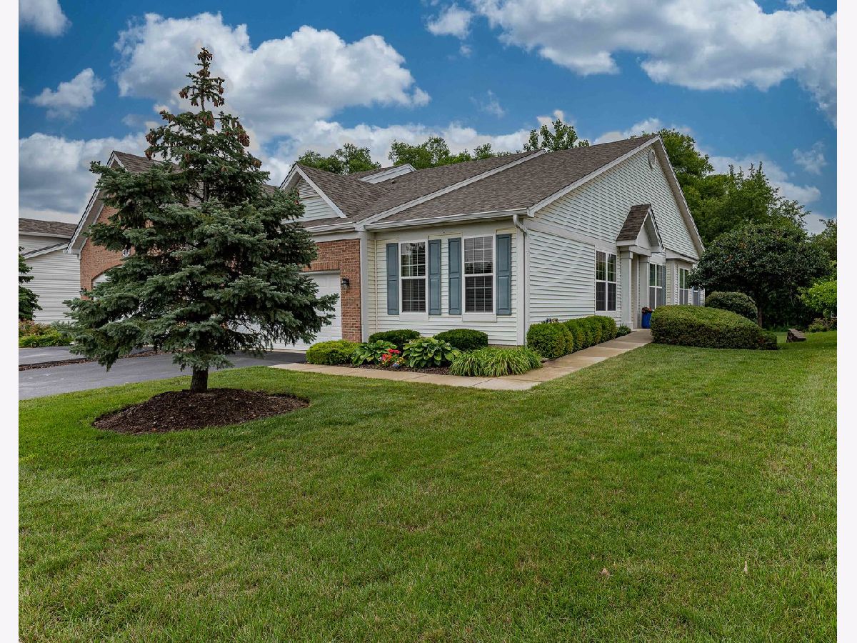 Condos & Townhomes Sold Central Park Carol Stream Illinois, 414 Woodhill