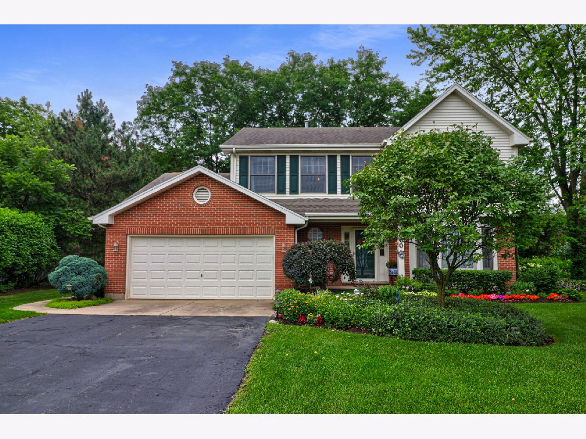 Homes Sold Windmill Crossing Woodstock Illinois, 2000 Red Barn
