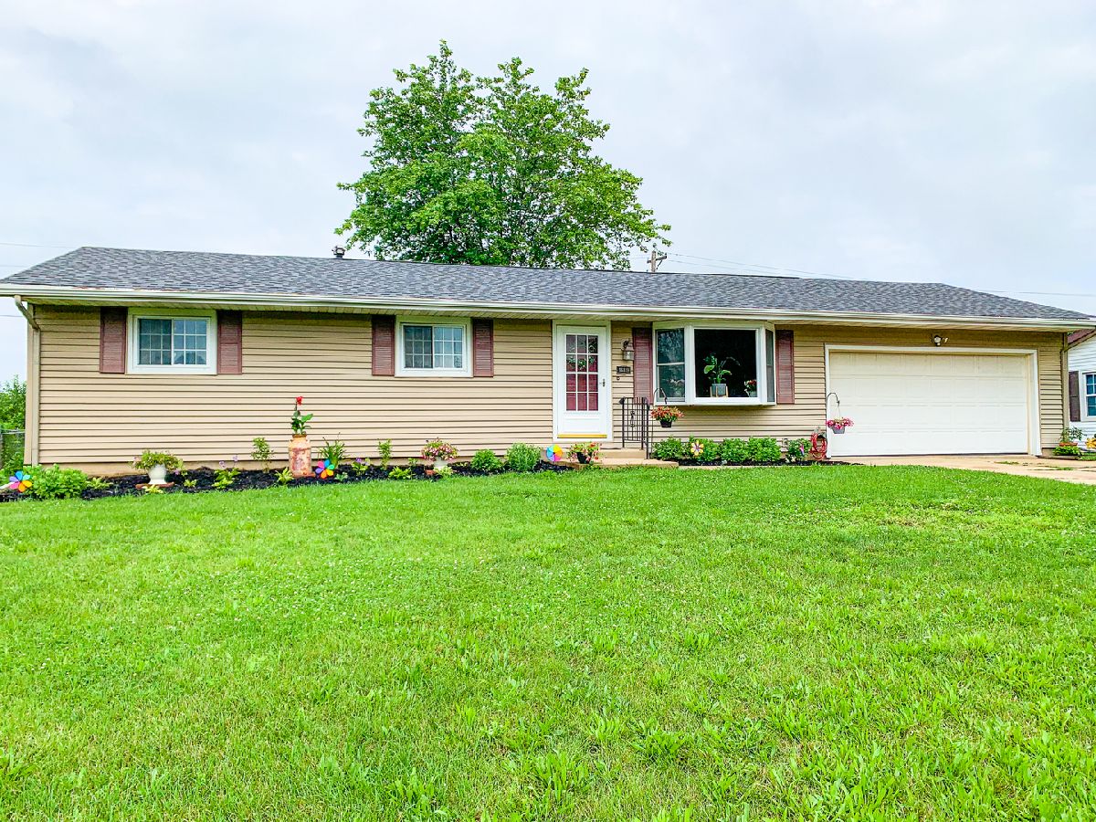  Sold Chillicothe Illinois, 16119 Admiral