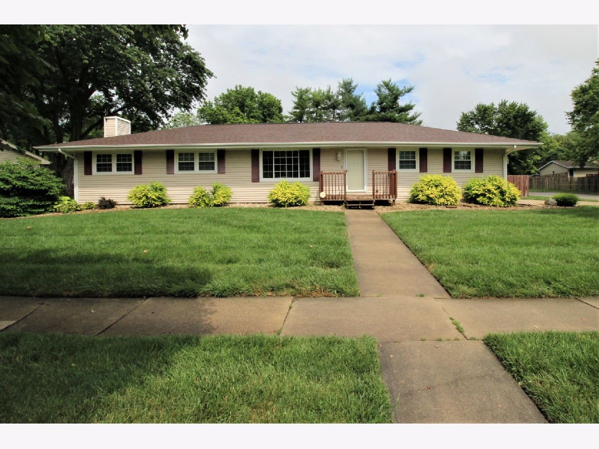 Homes & Condos & Townhomes Sold Parkside Normal Illinois, 212 Bone