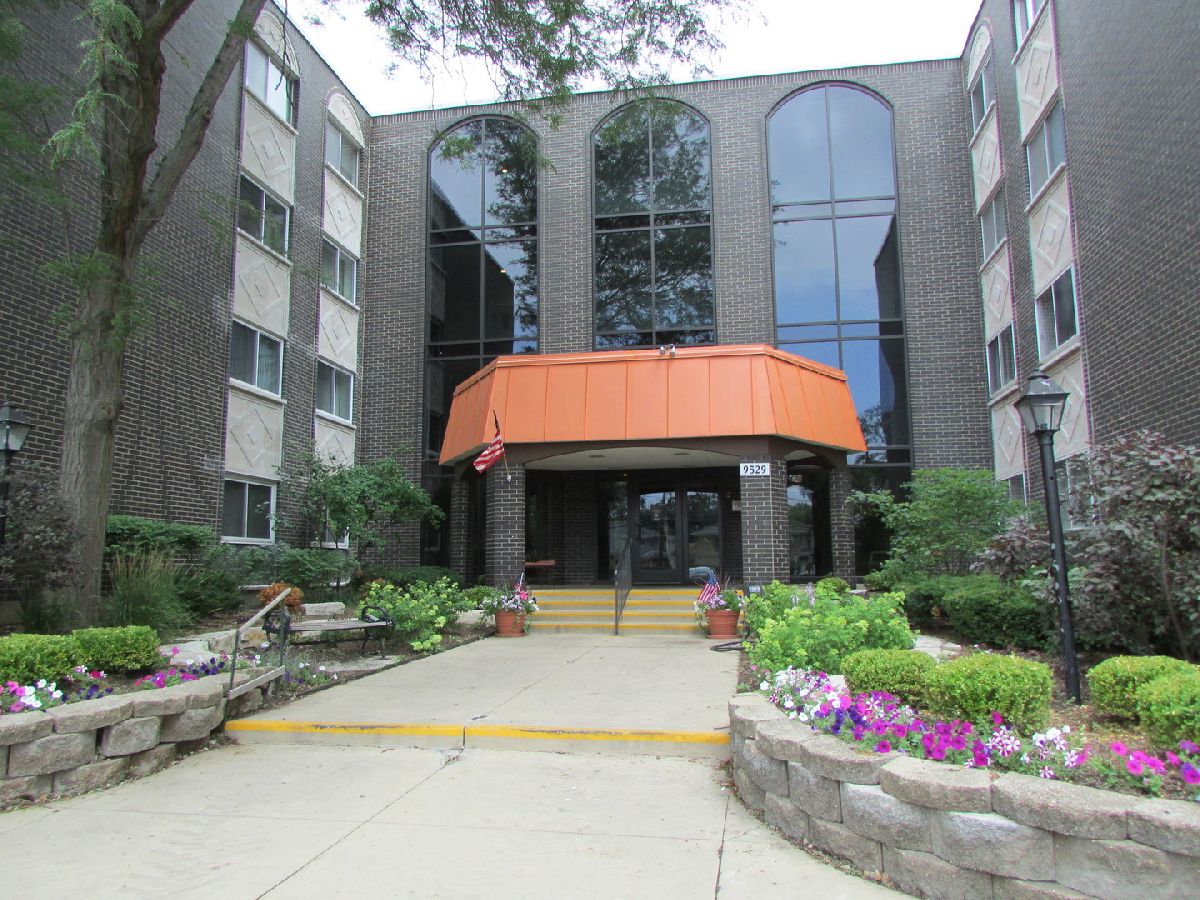 Barcelona Skokie Il Condominiums For Sale For Rent Sadie Winter Dana Cohen