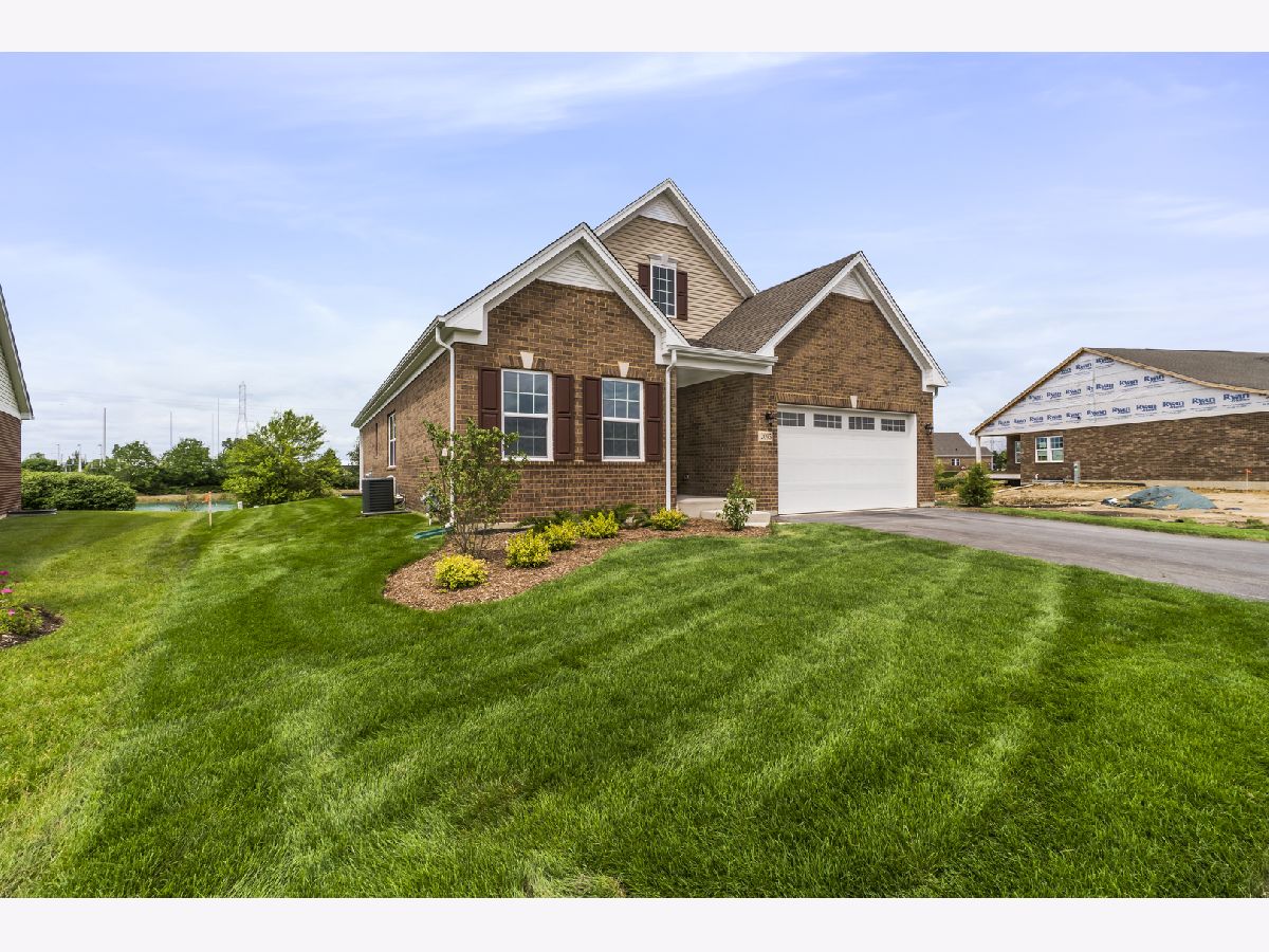 Heather Glen New Lenox IL, Homes & Condos & Townhomes For Sale & For