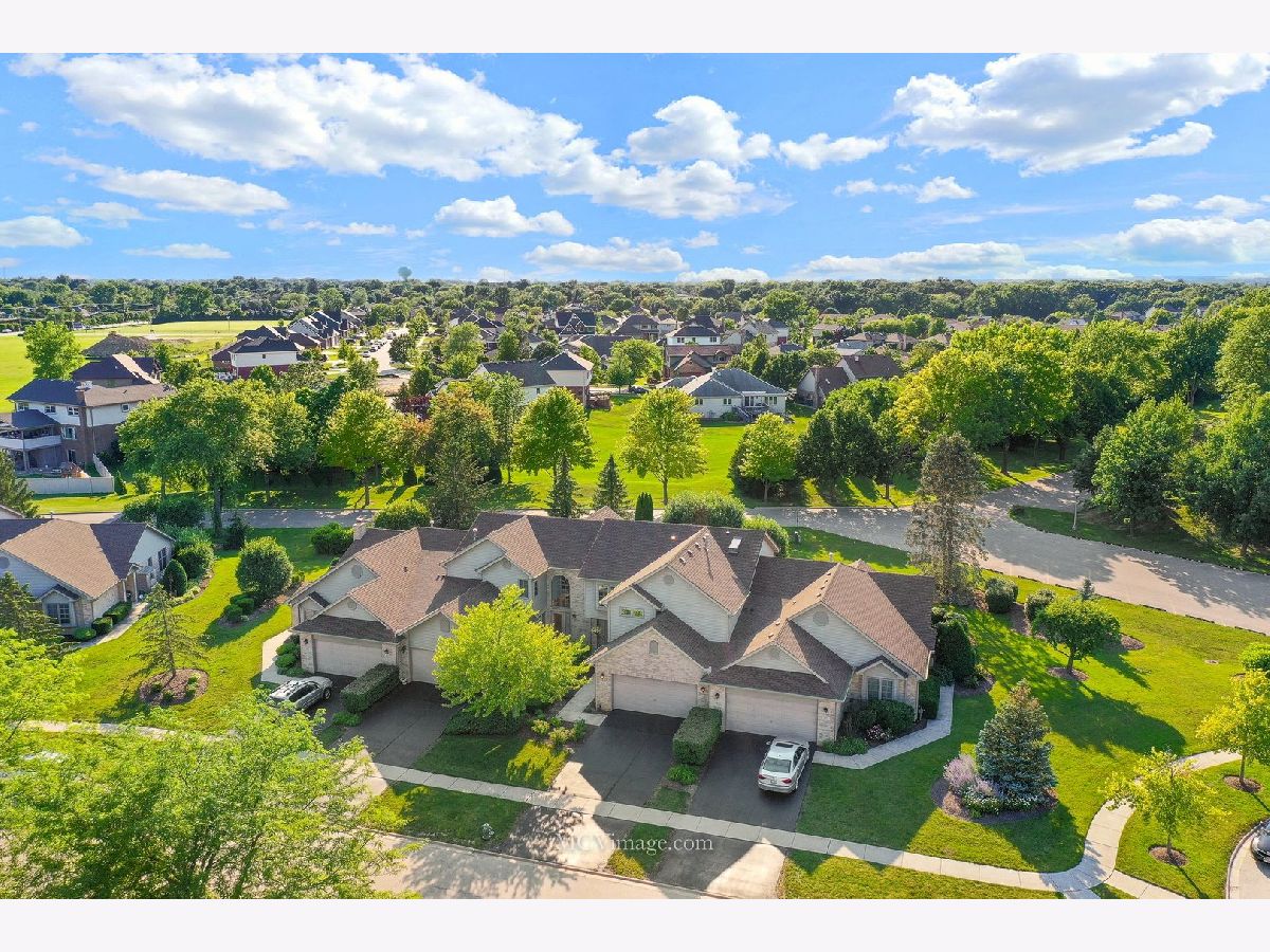 Townhomes Sold Amber Terrace Lemont Illinois, 1121 Amber