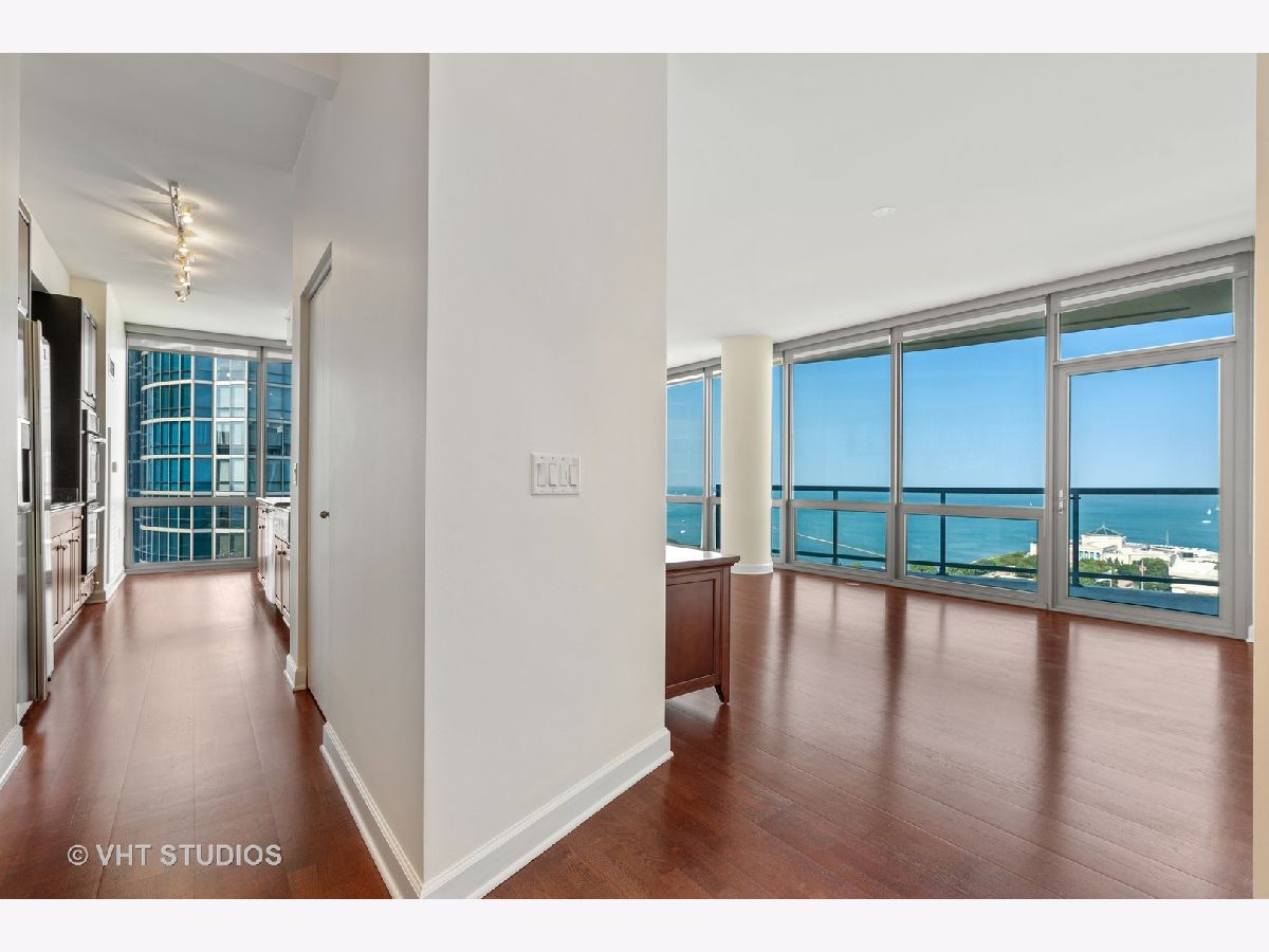 Condominiums Sold Museum Park Tower Iv Chicago Illinois, 1235 Prairie