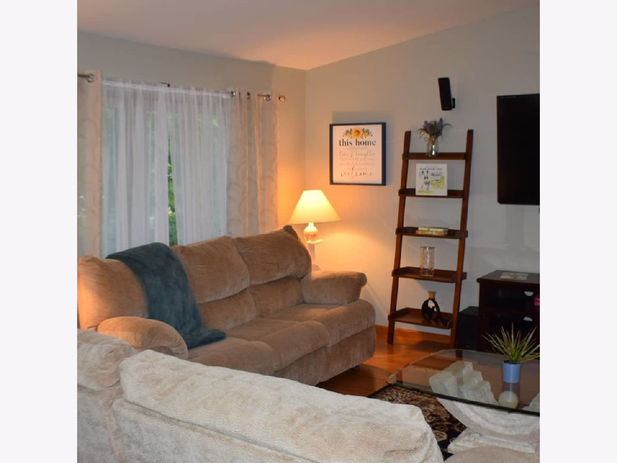 Homes Sold Country Brook Elgin Illinois, 1266 Sebring