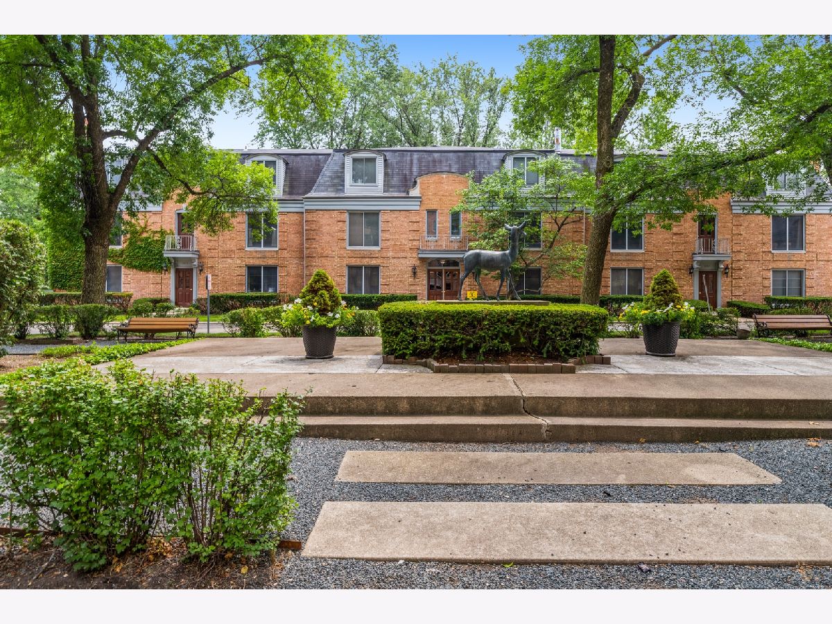 Condominiums Sold Citadel Northbrook Illinois, 1487 Shermer