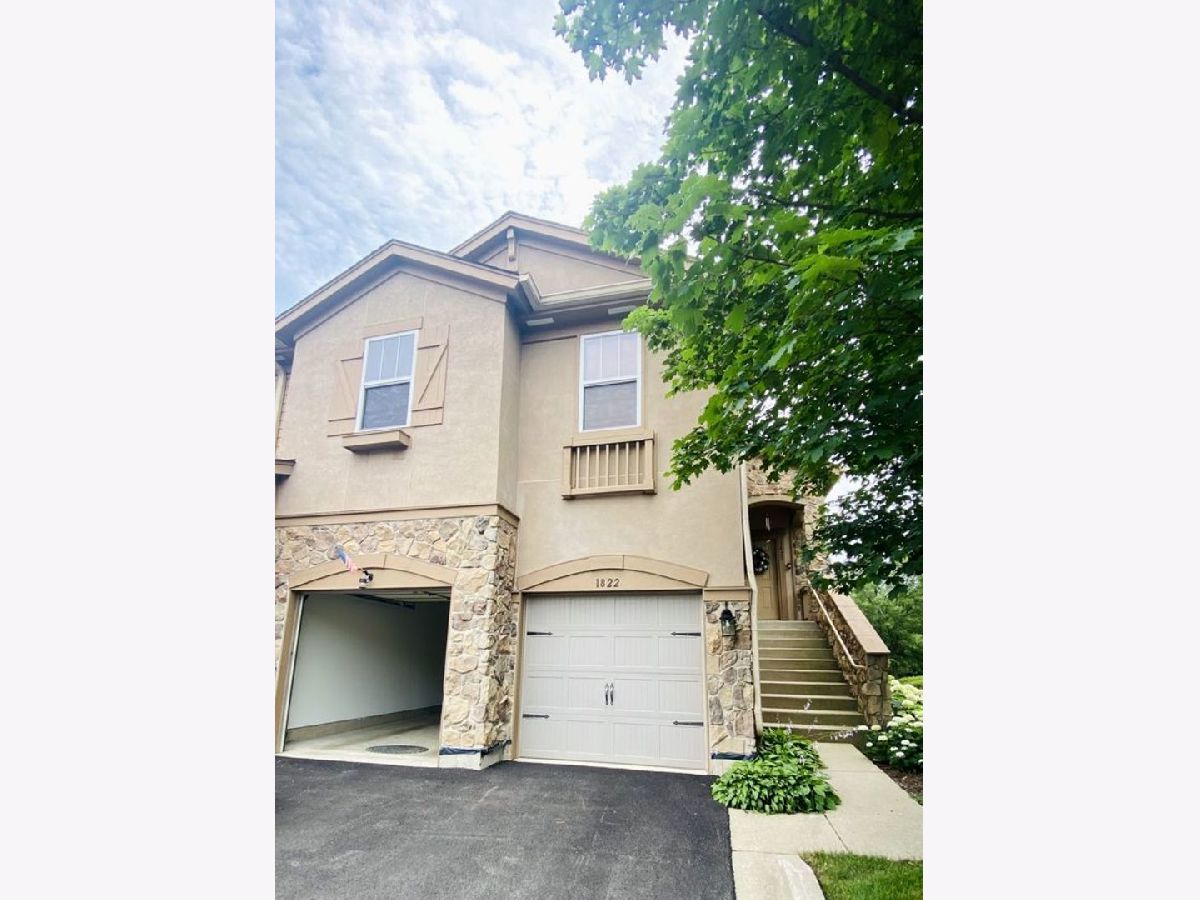 Townhomes Sold Bayhill Vernon Hills Illinois, 1822 Crenshaw