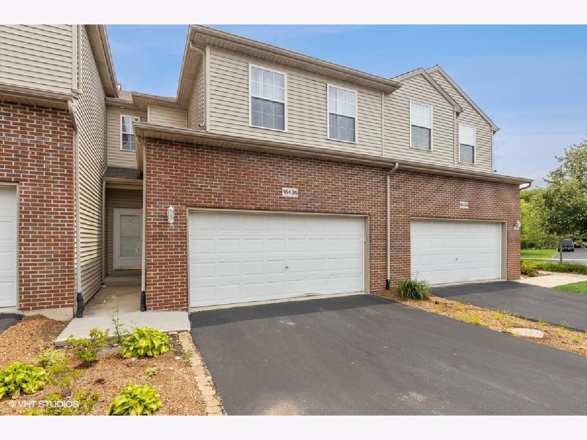 Condos & Townhomes Rented Vintage Of Willow Walk Lockport Illinois, 16436 Willow Walk