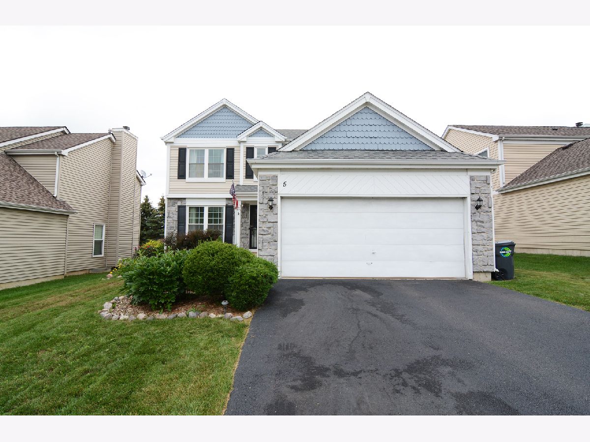 Homes Sold Cross Creek Streamwood Illinois, 5 Wildflower