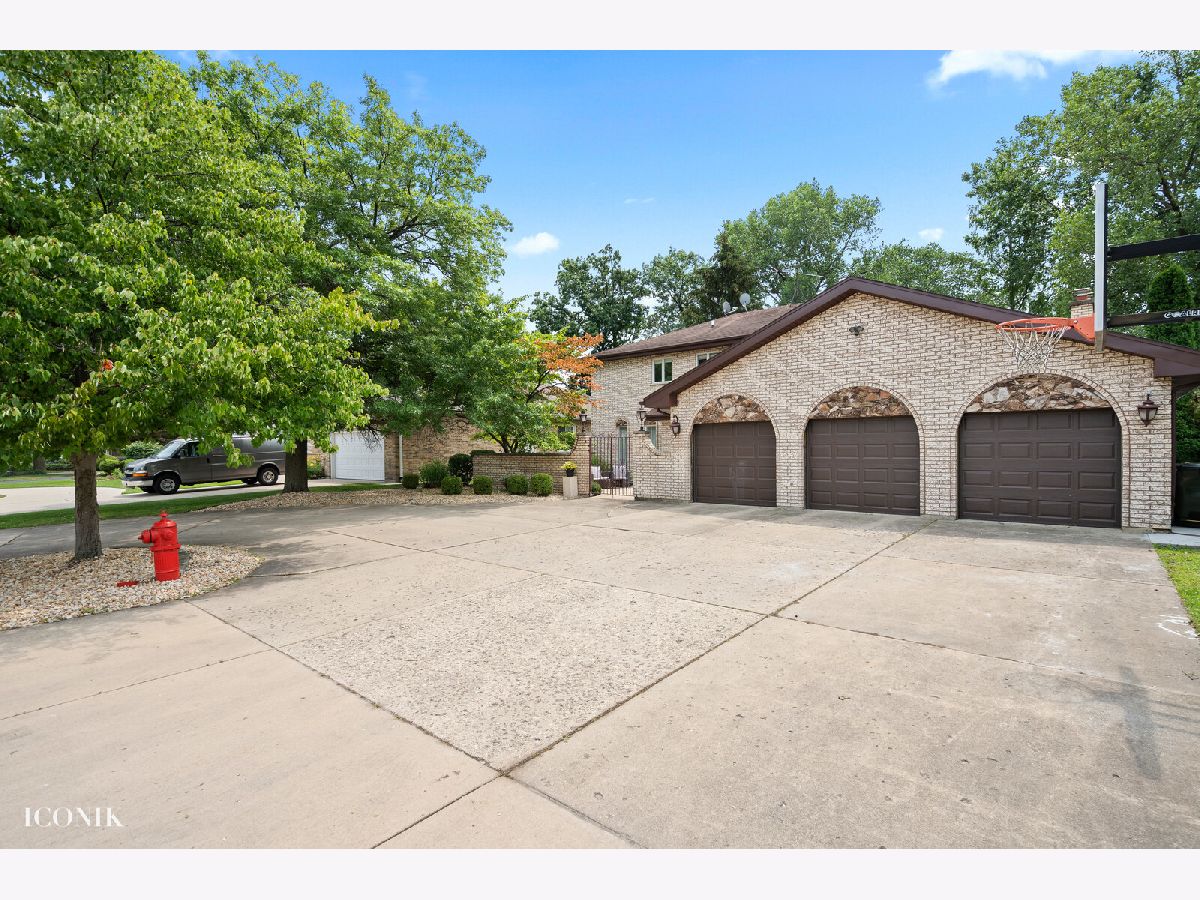 Condominiums & Homes Sold Oak Villas Estates Wood Dale Illinois, 410 Montrose