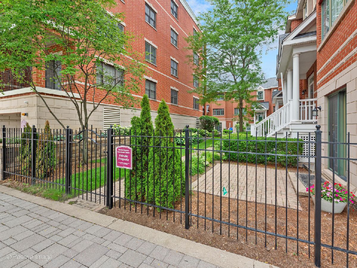 Townhomes & Condos Sold Market Square Elmhurst Illinois, 214 Addison