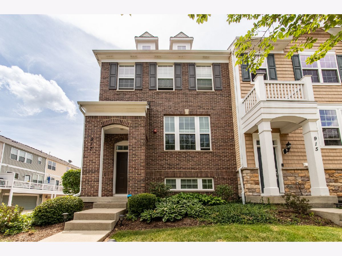 Townhomes Sold Arlington Crossings Arlington Heights Illinois, 917 Hamlin