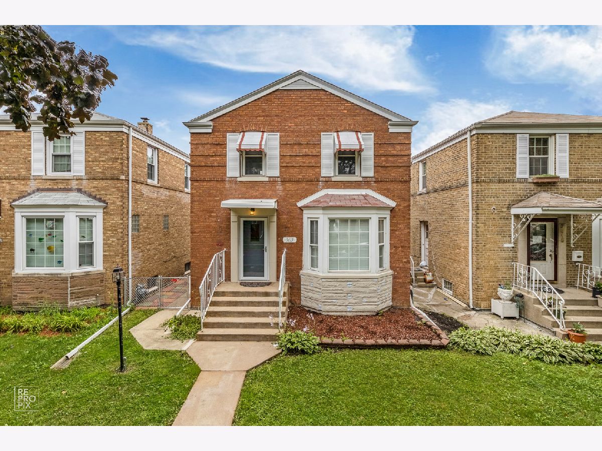 Homes & Condos & Townhomes Rented Boulevard Manor Cicero Illinois, 3613 59th