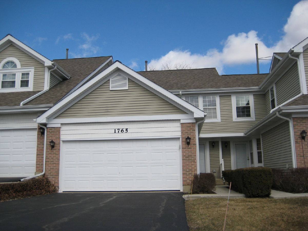 Townhomes & Homes Rented Tall Oaks Hanover Park Illinois, 1765 Saint Ann