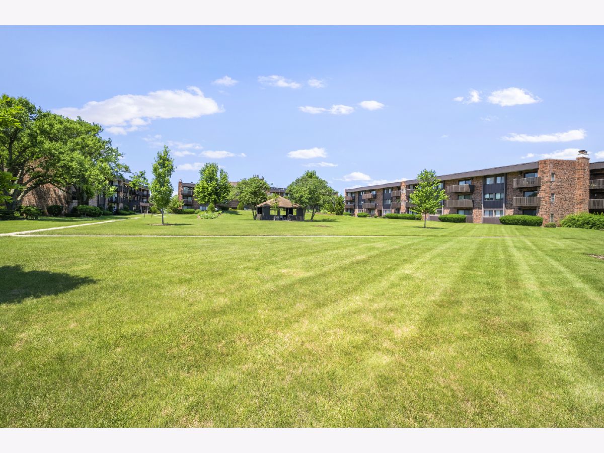 1423 Woodbridge Road, Joliet, Illinois 60436 MLS 11159995 WinterCohen