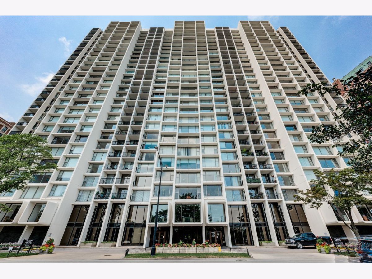 Harbor House Chicago IL, Condominiums For Sale & For Rent Sadie