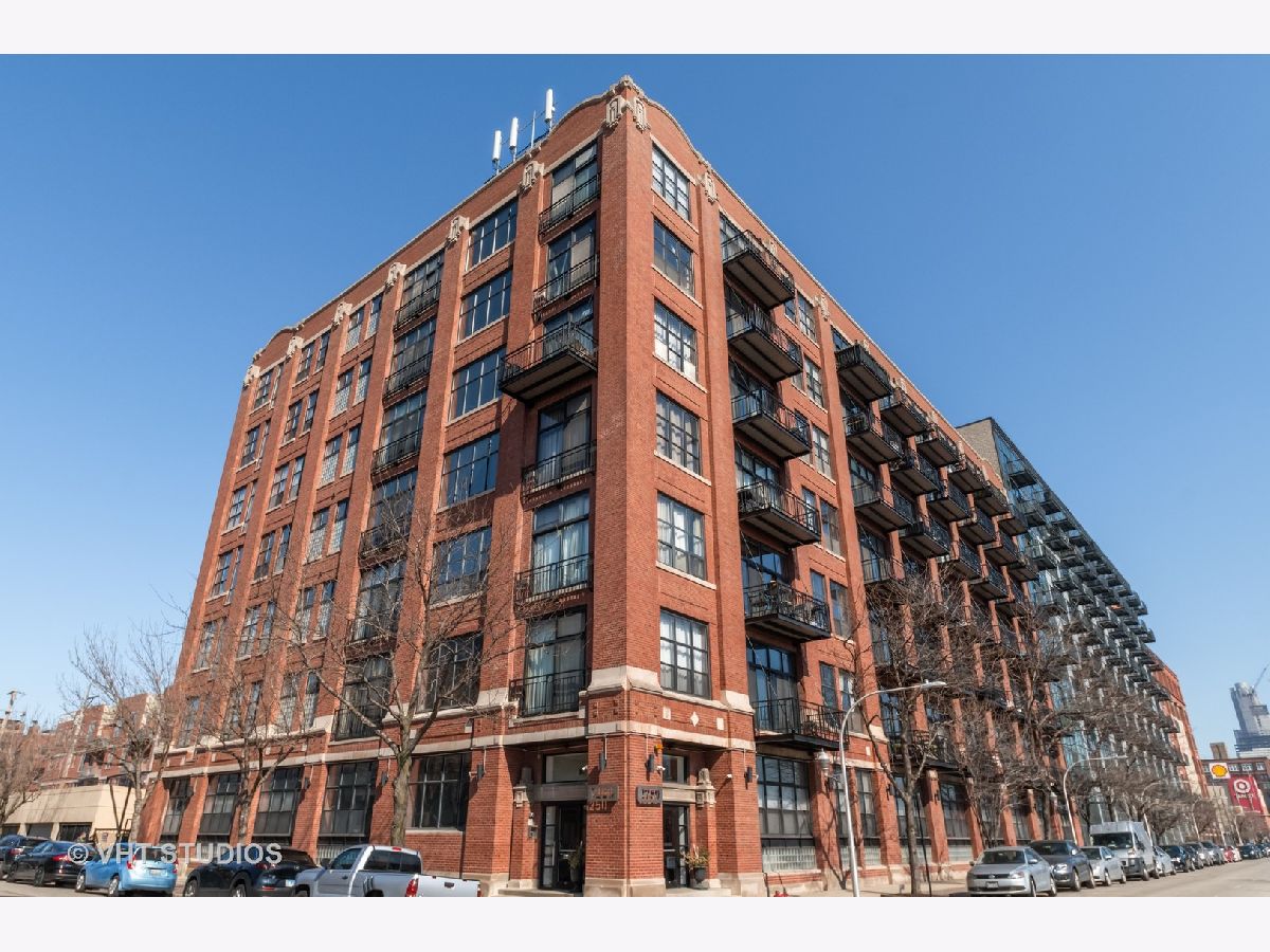 Condominiums Rented Vanguard Lofts Chicago Illinois, 1250 Van Buren