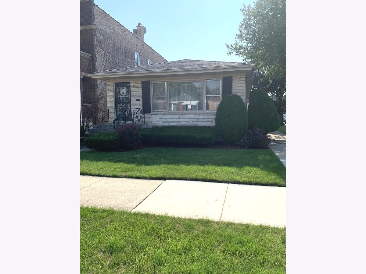 Homes & Condos & Townhomes Sold Montclare Gardens Chicago Illinois, 2958 Nagle