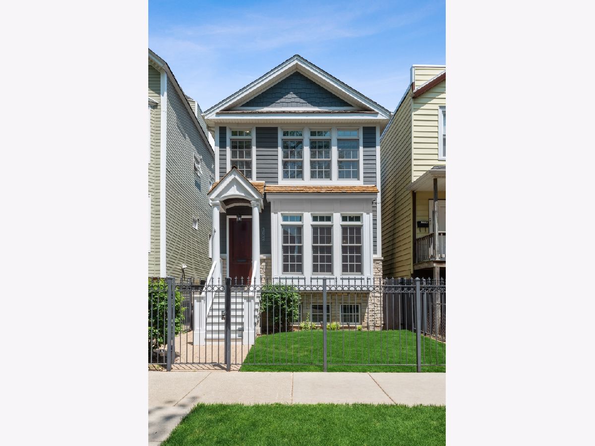 Townhomes & Condos & Homes Sold Roscoe Village/lakeview Chicago Illinois, 1824 Henderson